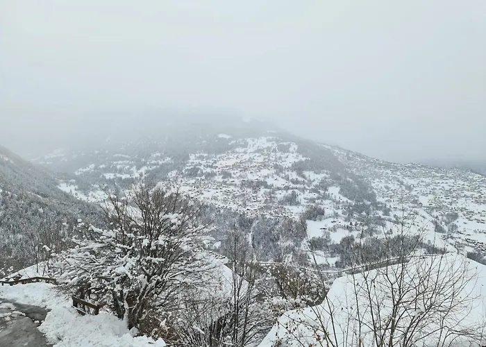 In With Balcony Chalé *